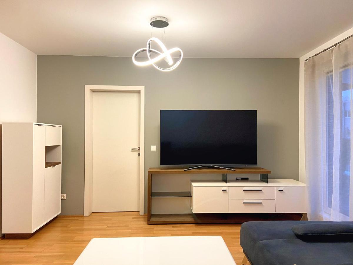 Near Lake Spacious & Furnished Beautiful Apartment Viena Exterior foto